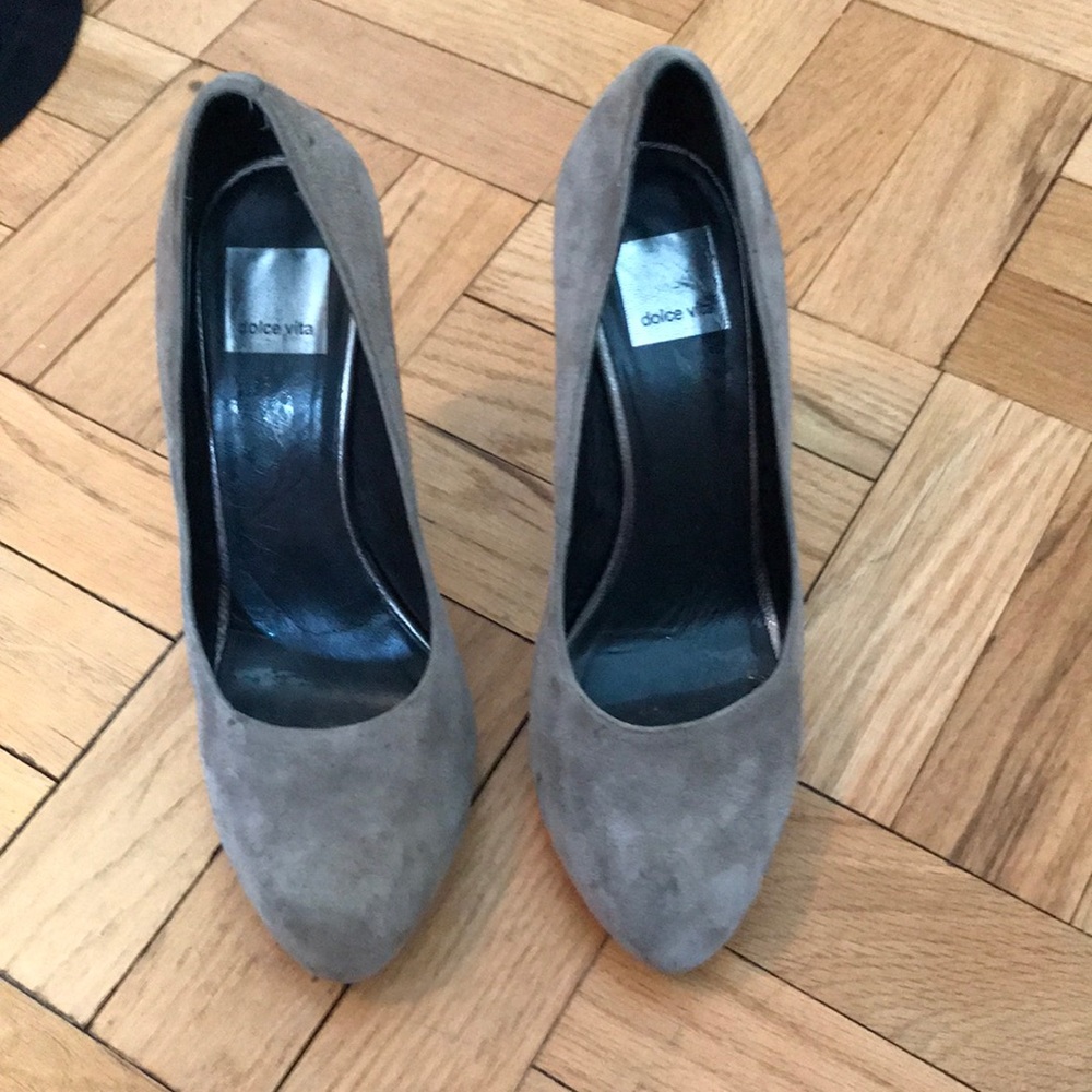 Dolce vida Suede pumps